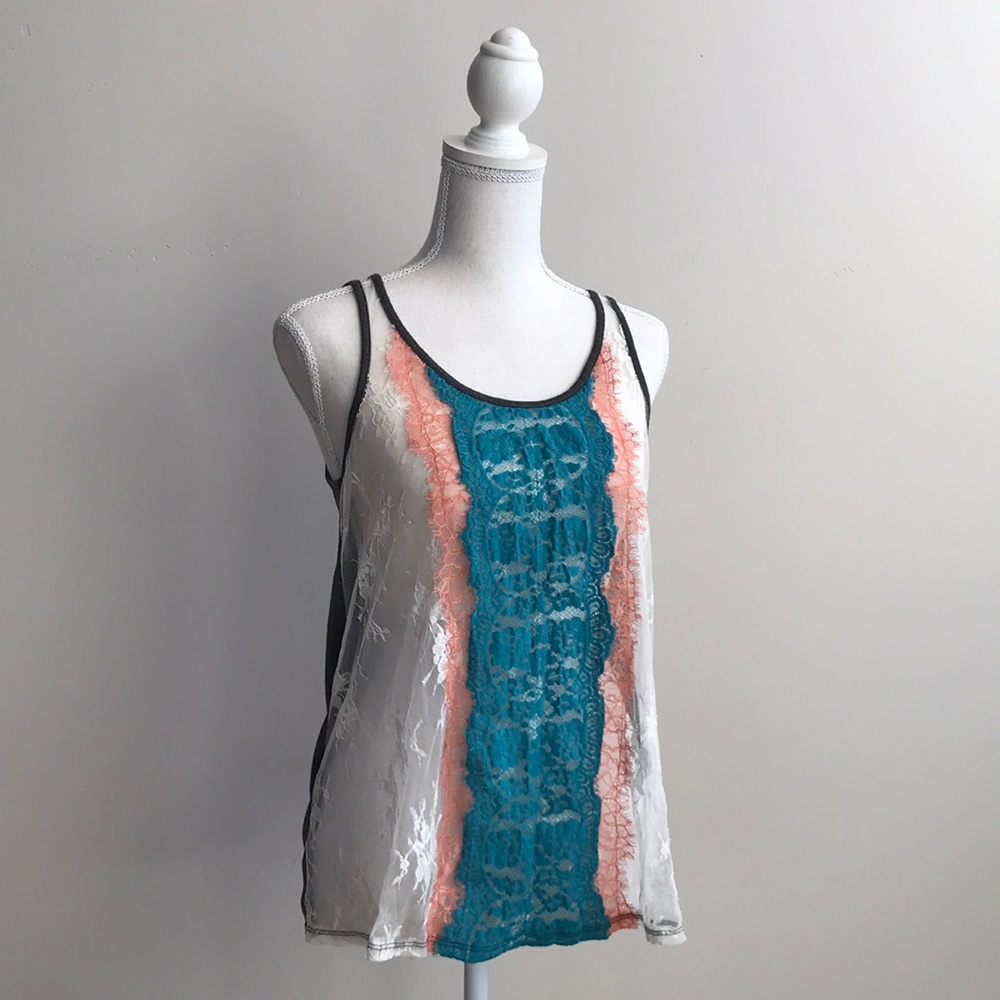 Jolt lace tank. EUC